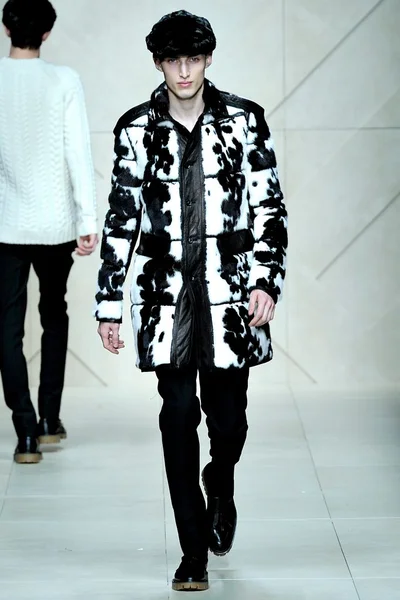 Look 48